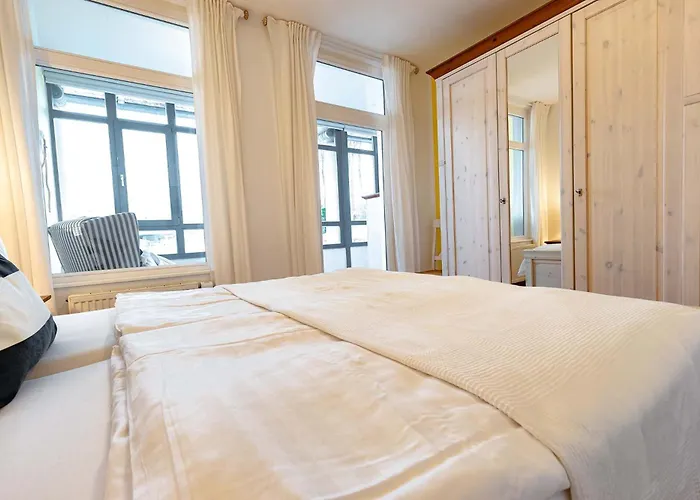 Ostseebad, Sellin, Ruegen, Villa Odin Sellin (Rugen)